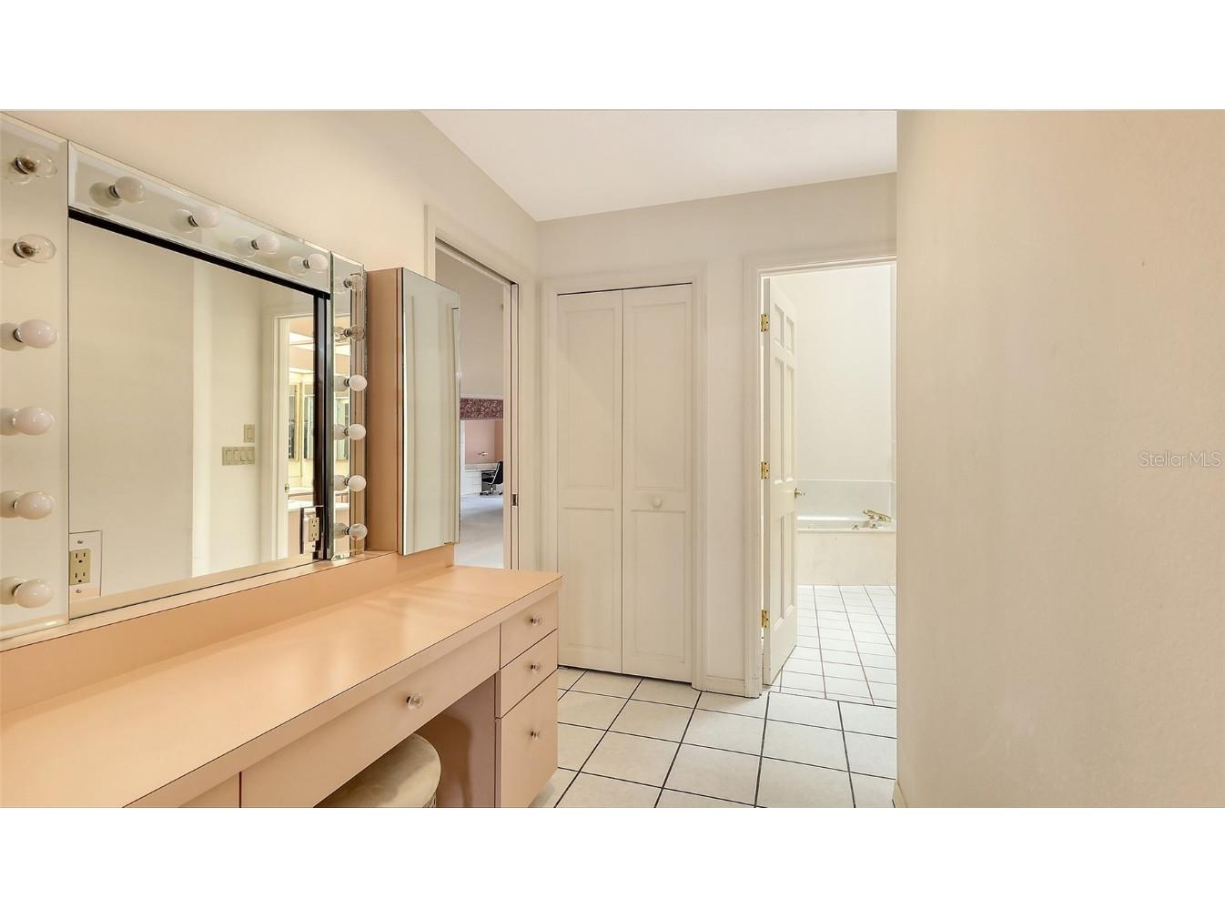 4464 Calle Serena Sarasota FL 34238 A4662305 image43