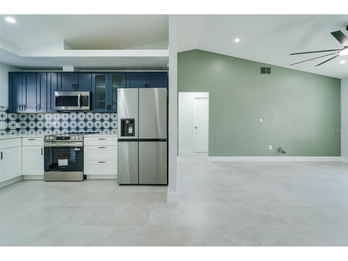 4464 Wabasso Avenue North Port FL 34287 A4675537 image20