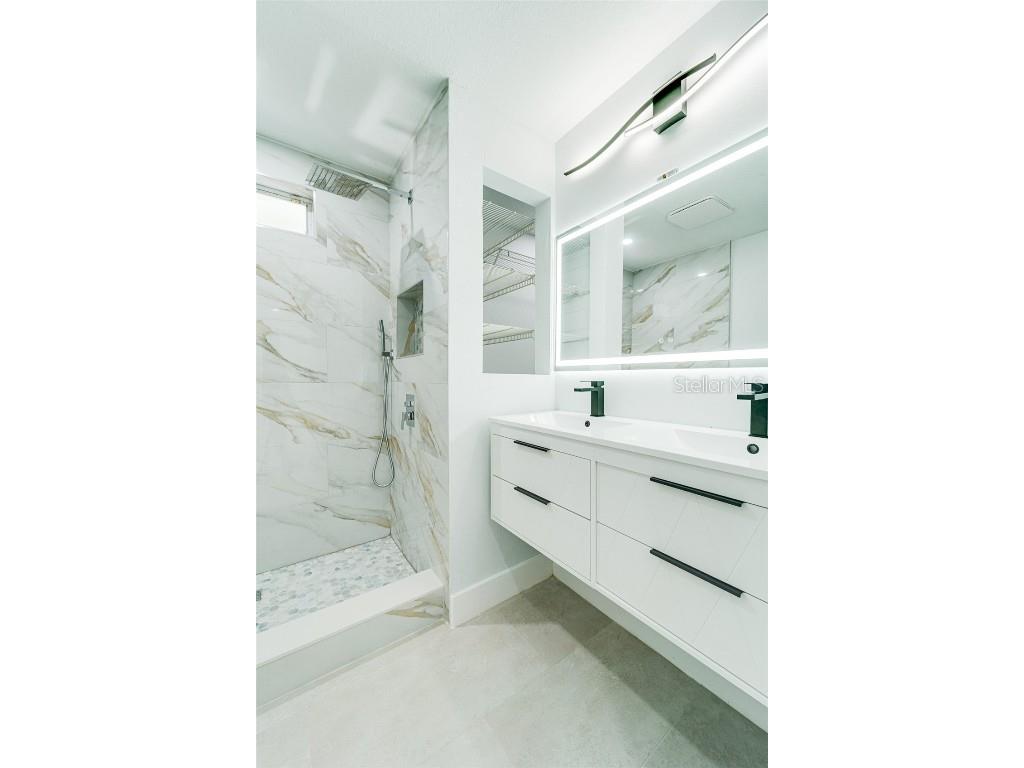 4464 Wabasso Avenue North Port FL 34287 A4675537 image33