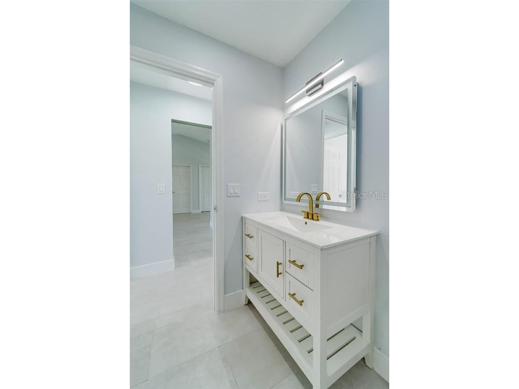 4464 Wabasso Avenue North Port FL 34287 A4675537 image49