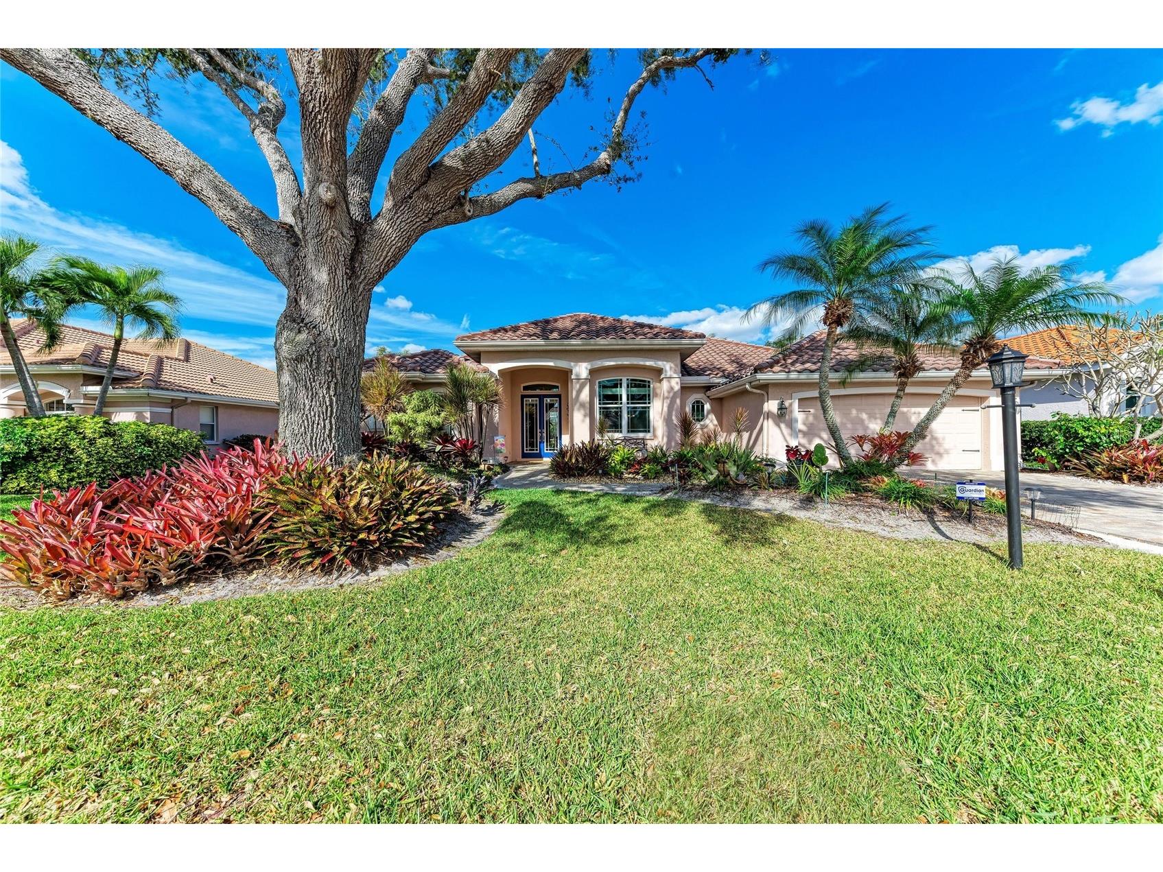 4465 Mcintosh Lake Avenue Sarasota FL 34233 A4679471 image1