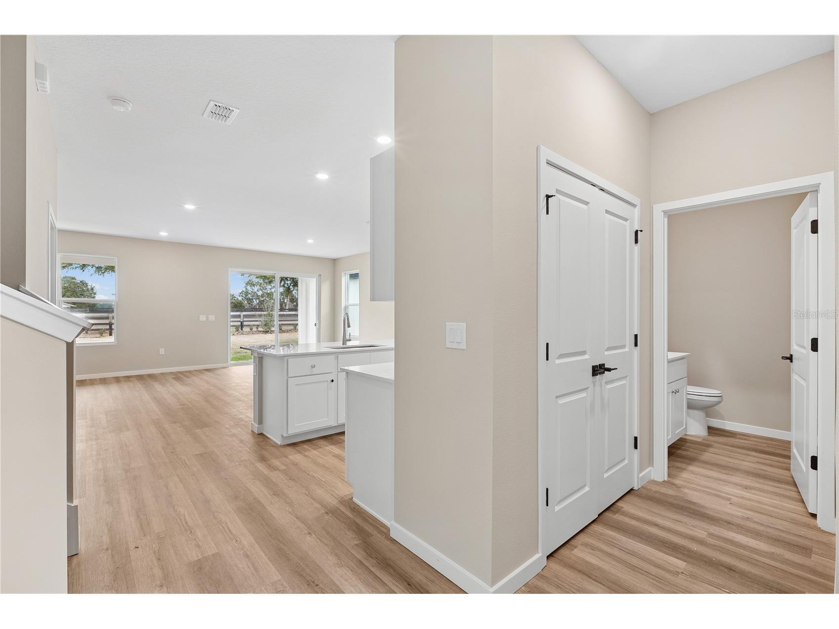 4465 NW 37th Street Road Ocala FL 34482 OM723147 image3