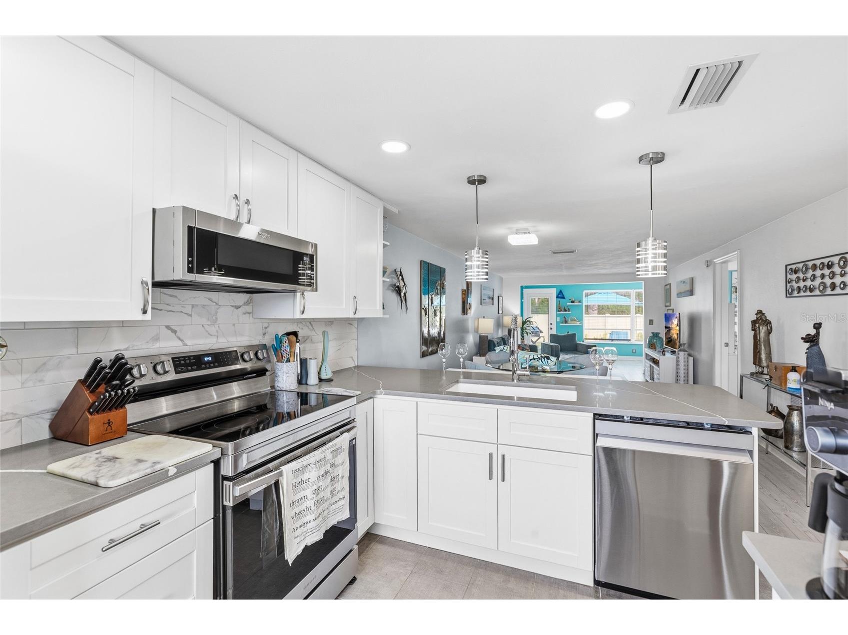 4467 Rustic Drive New Port Richey FL 34652 TB8478203 image7