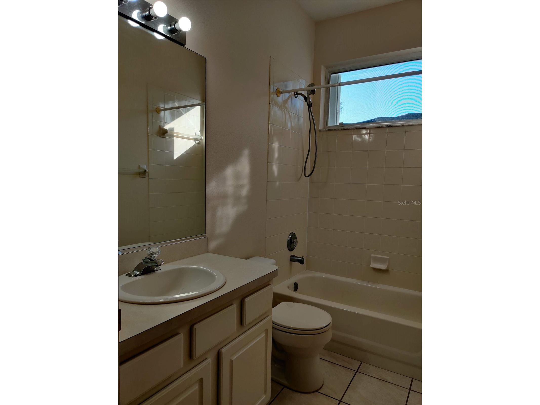 4469 Edinbridge Circle #25 Sarasota FL 34235 A4696714 image17