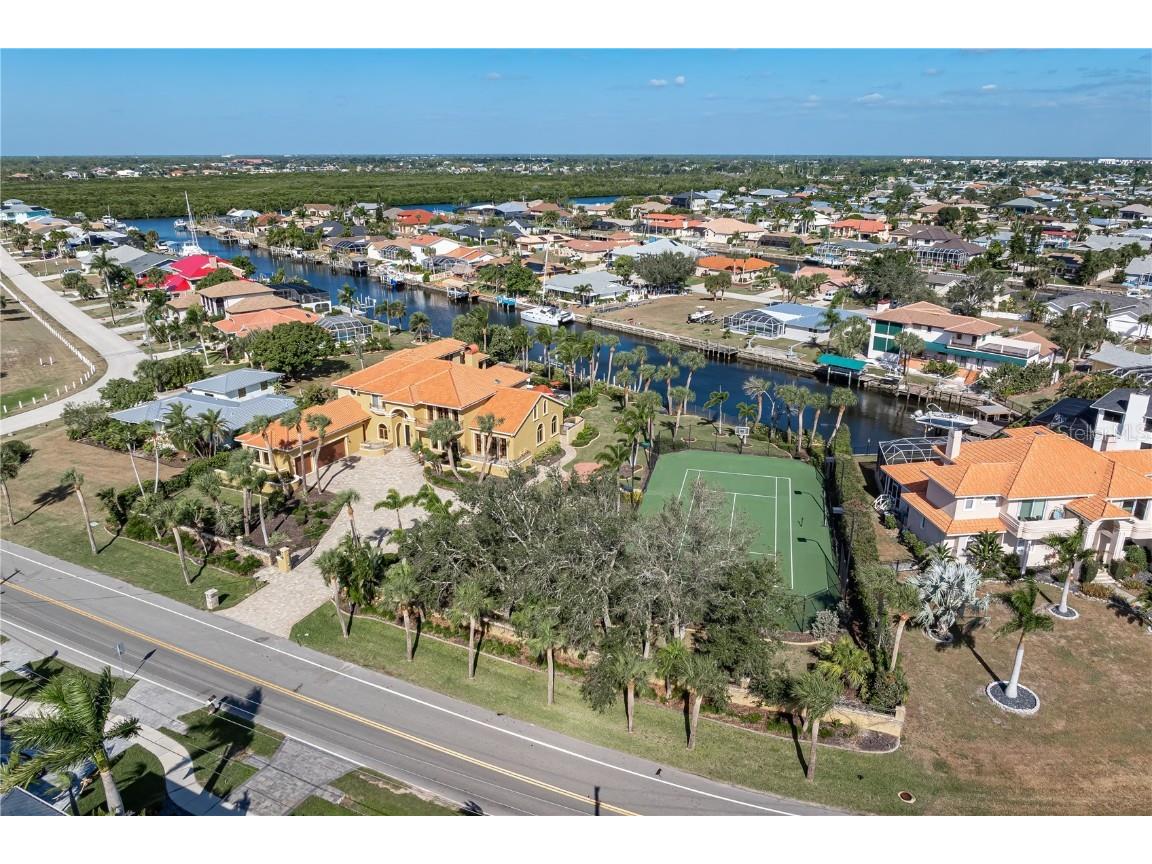 4469 Harbor Boulevard Port Charlotte FL 33952 - HARBOR WATERWAY CANAL C7519269 image2