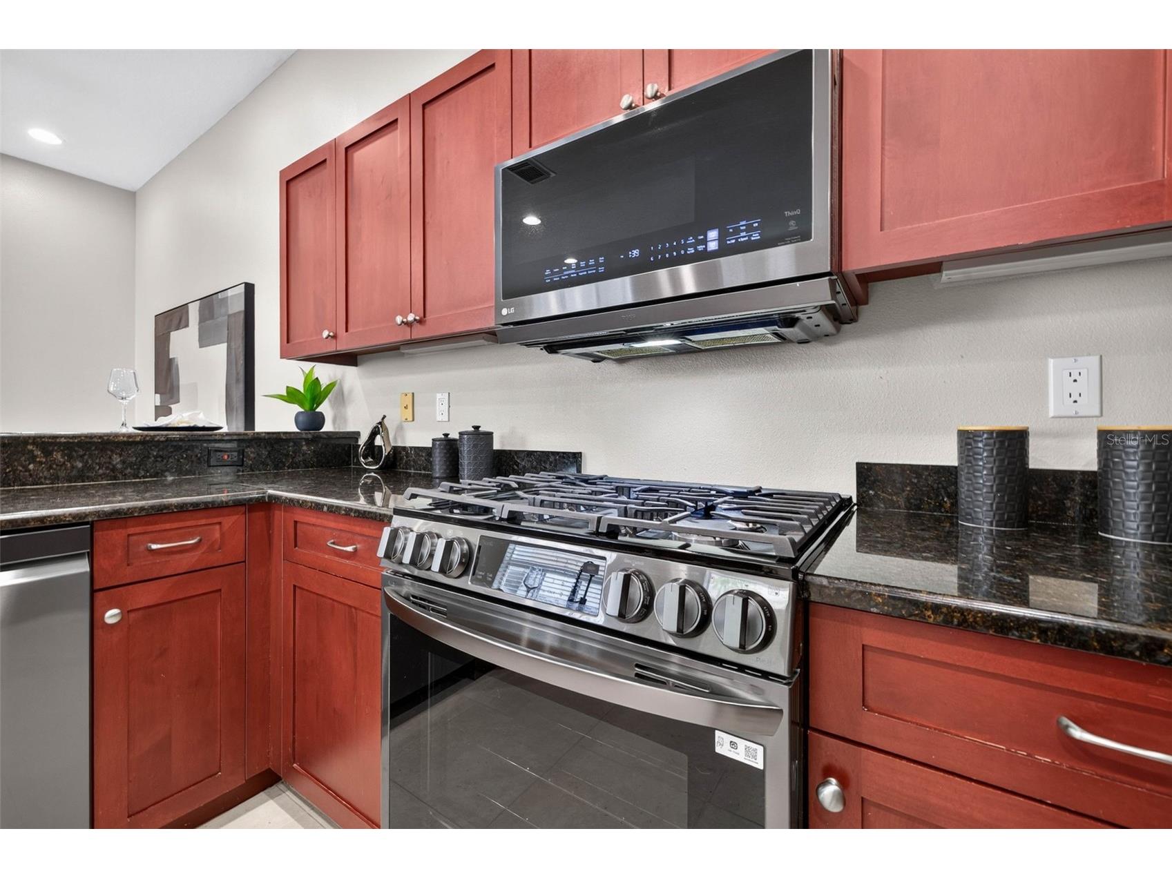 447 13th Avenue N Saint Petersburg FL 33701 TB8527021 image14