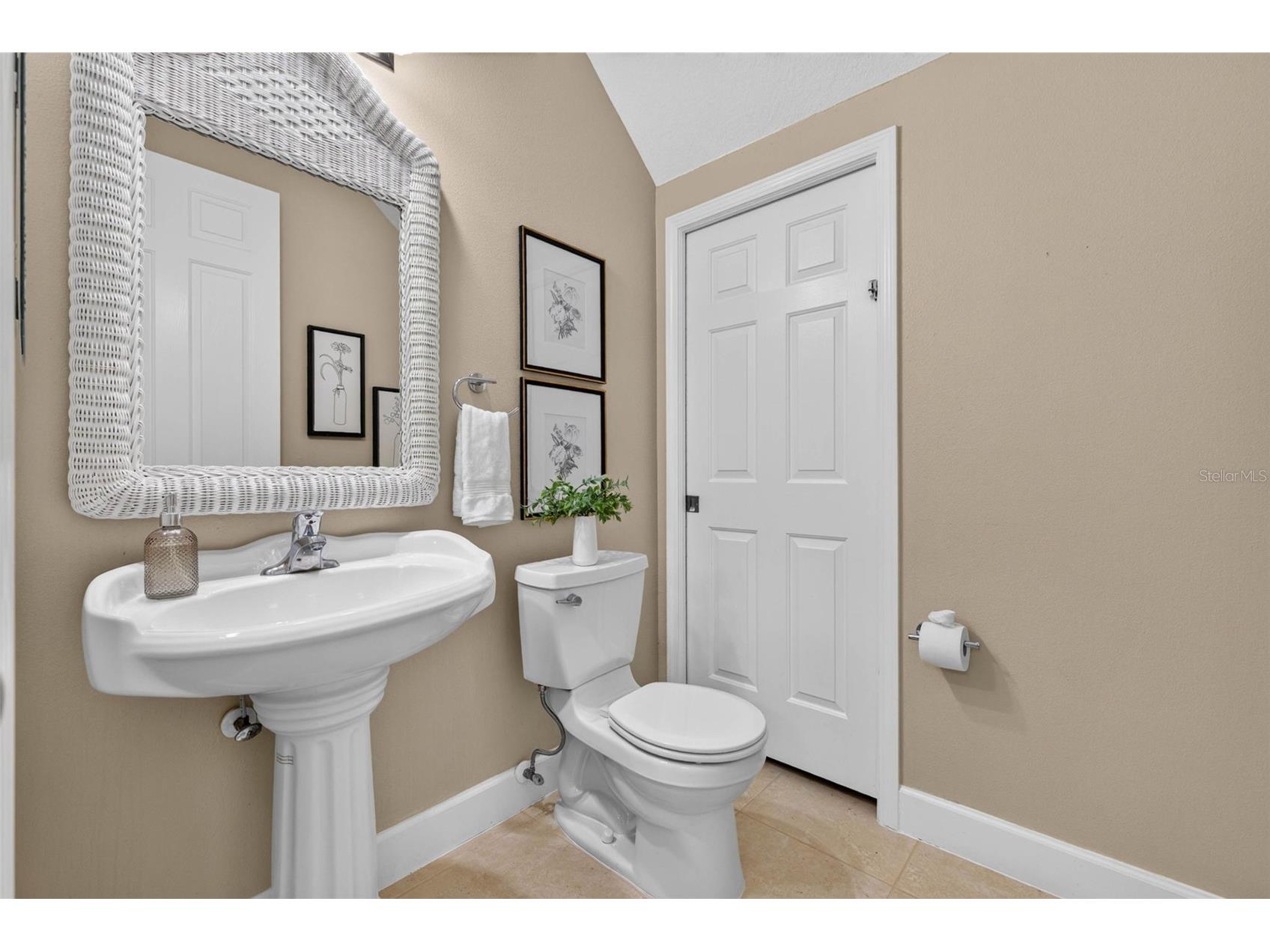 447 13th Avenue N Saint Petersburg FL 33701 TB8527021 image21