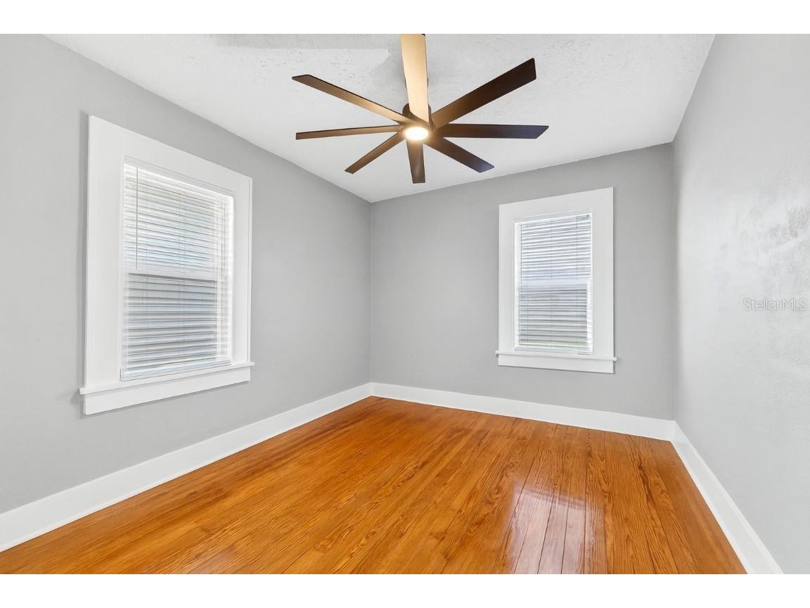 447 23rd Street N Saint Petersburg FL 33713 TB8442412 image20