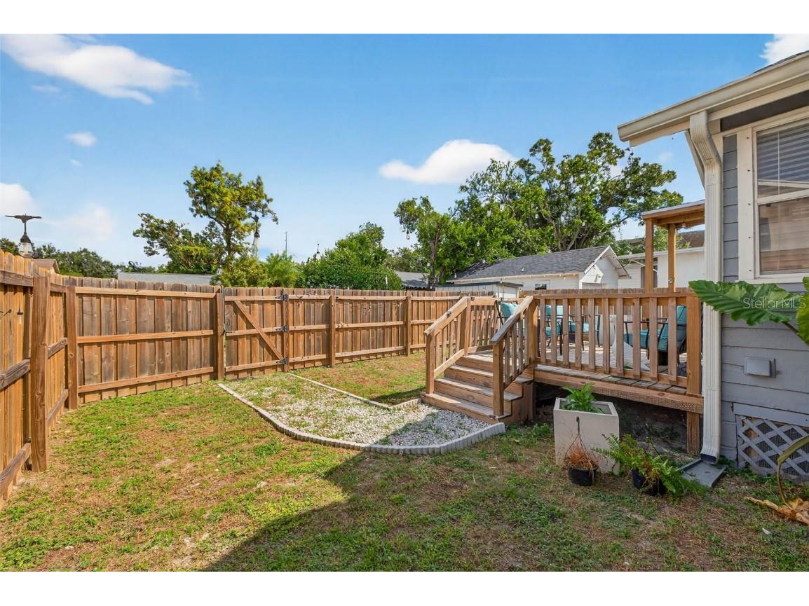 447 23rd Street N Saint Petersburg FL 33713 TB8442412 image25