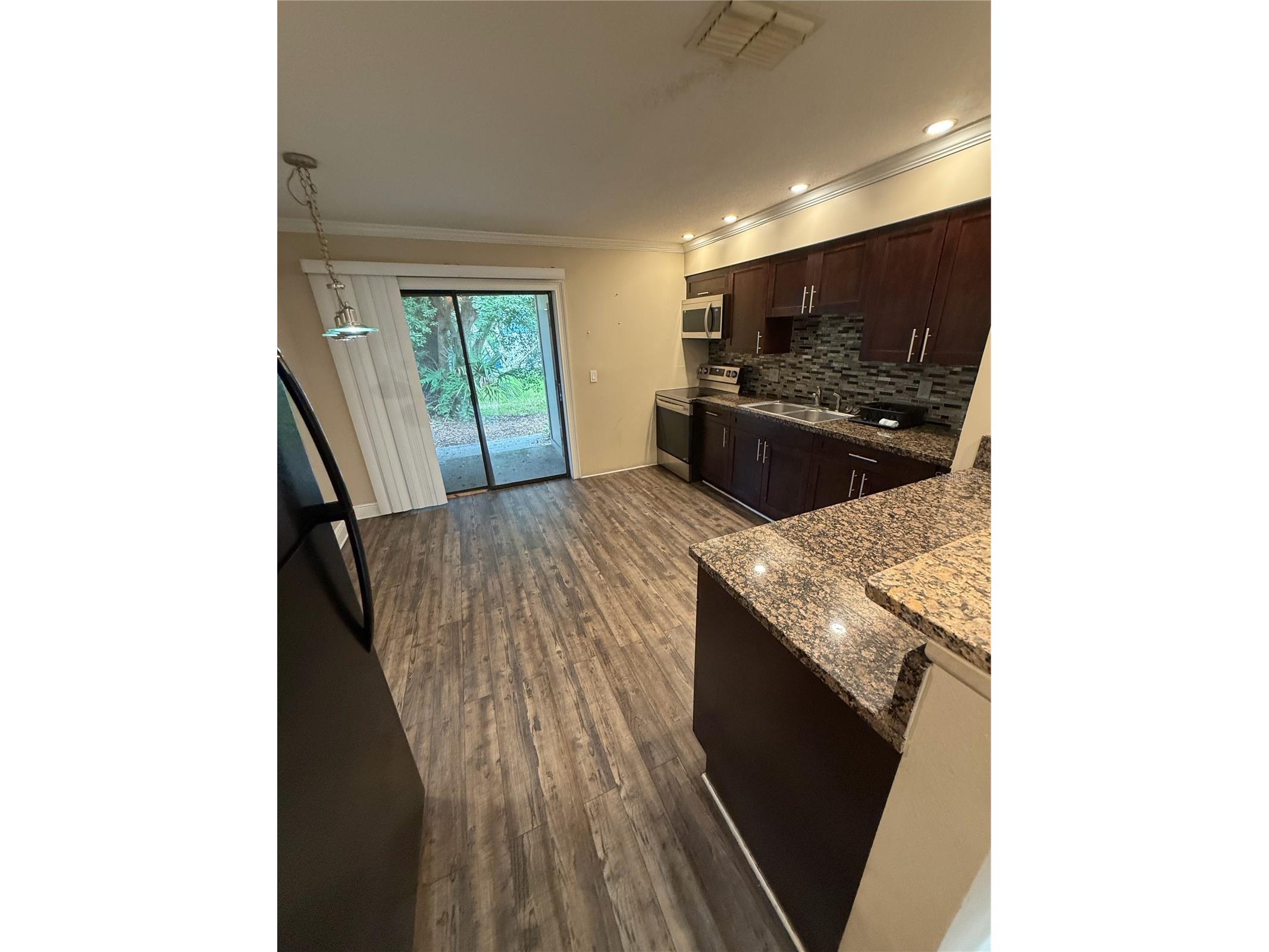 447 6th Avenue NE #B Largo FL 33770 TB8496199 image3