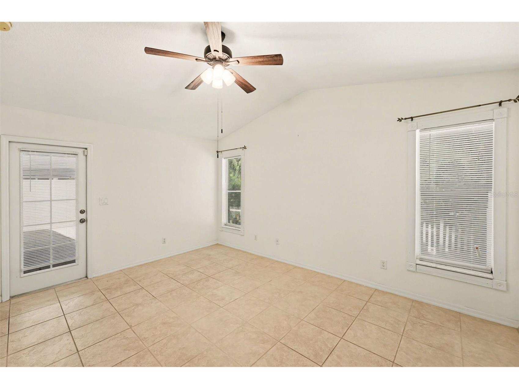447 Dixie Highway Tarpon Springs FL 34689 O6401559 image19