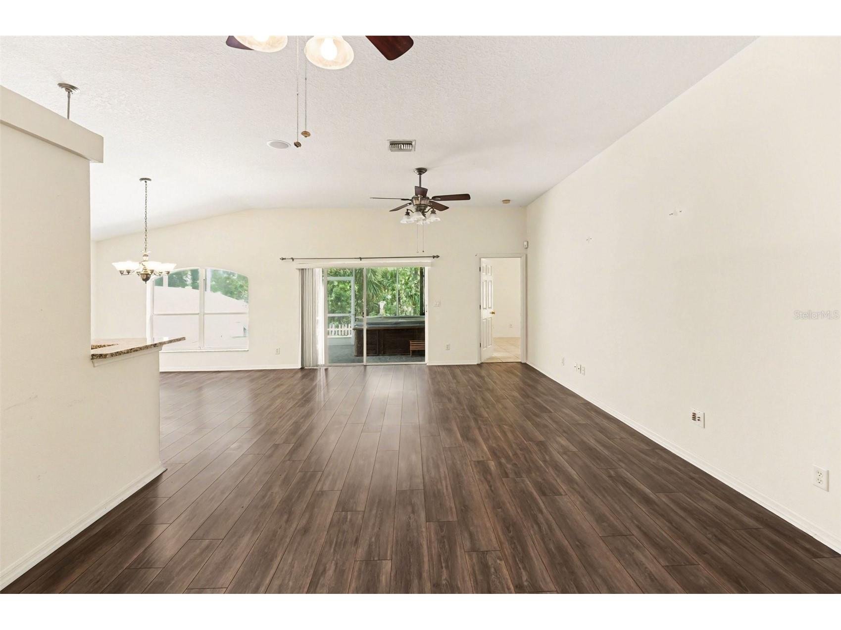 447 Dixie Highway Tarpon Springs FL 34689 O6401559 image6