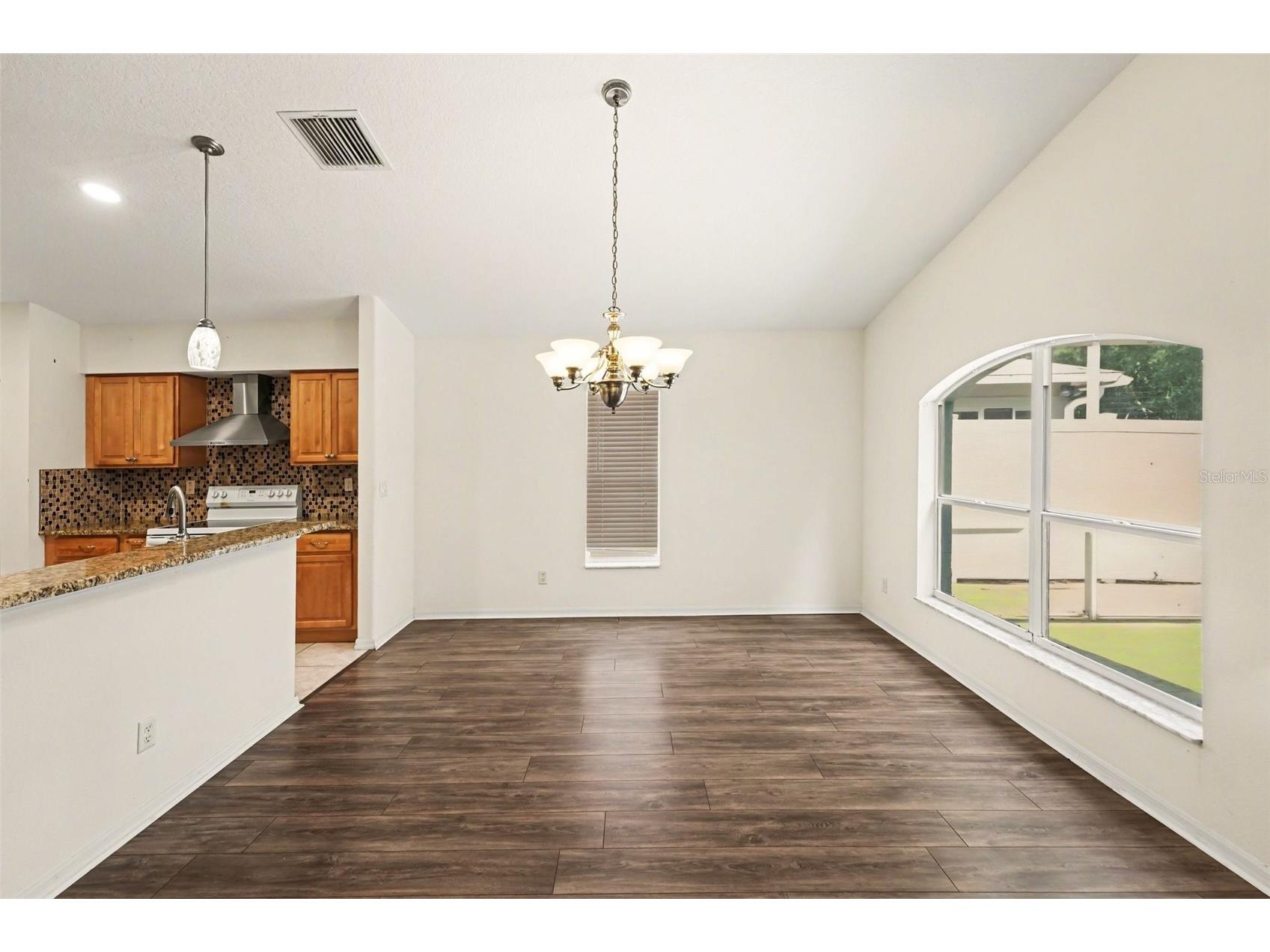 447 Dixie Highway Tarpon Springs FL 34689 O6401559 image7