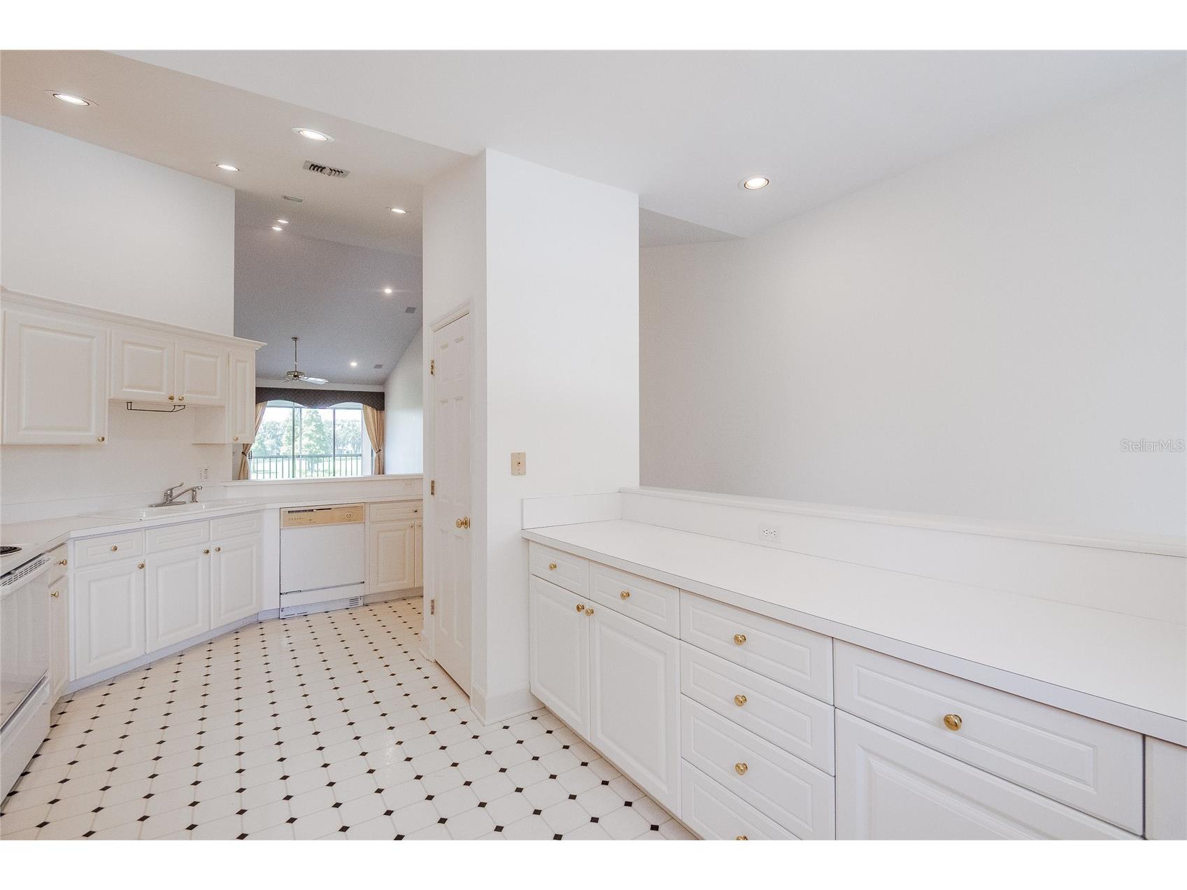 447 Enclave Place #447 Lakeland FL 33803 L4960117 image13