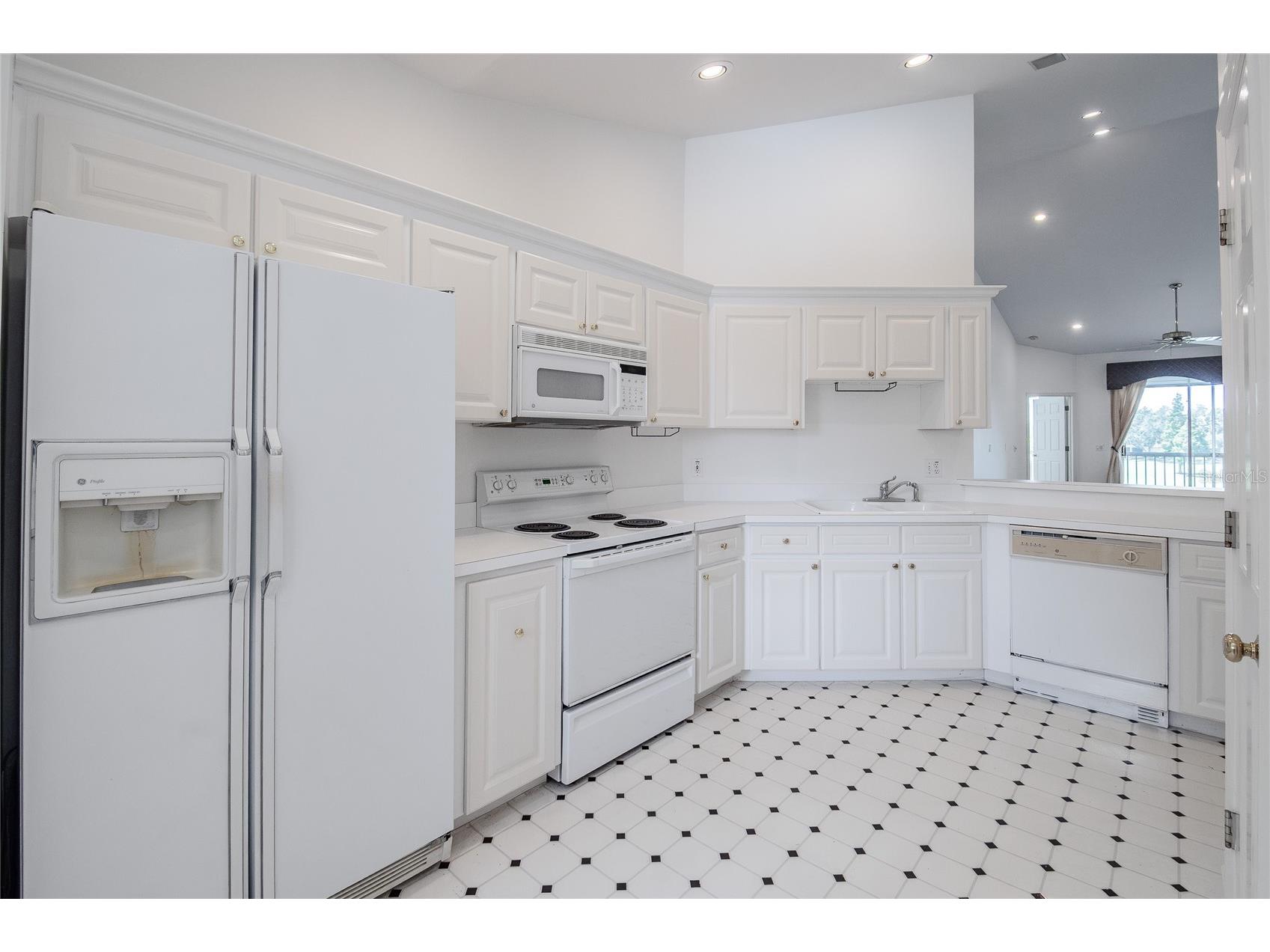 447 Enclave Place #447 Lakeland FL 33803 L4960117 image14