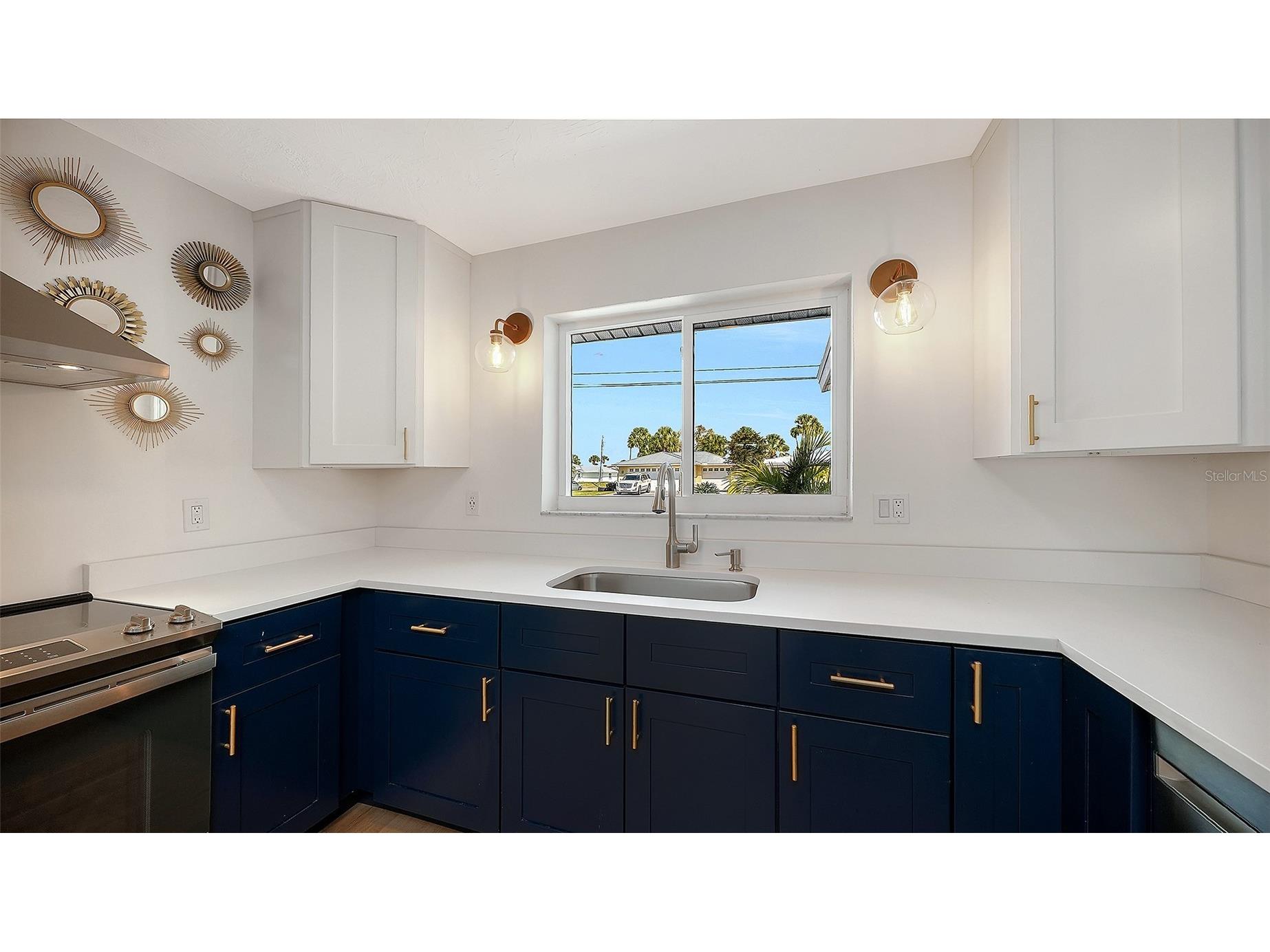 447 N Shore Drive Osprey FL 34229 A4684009 image16