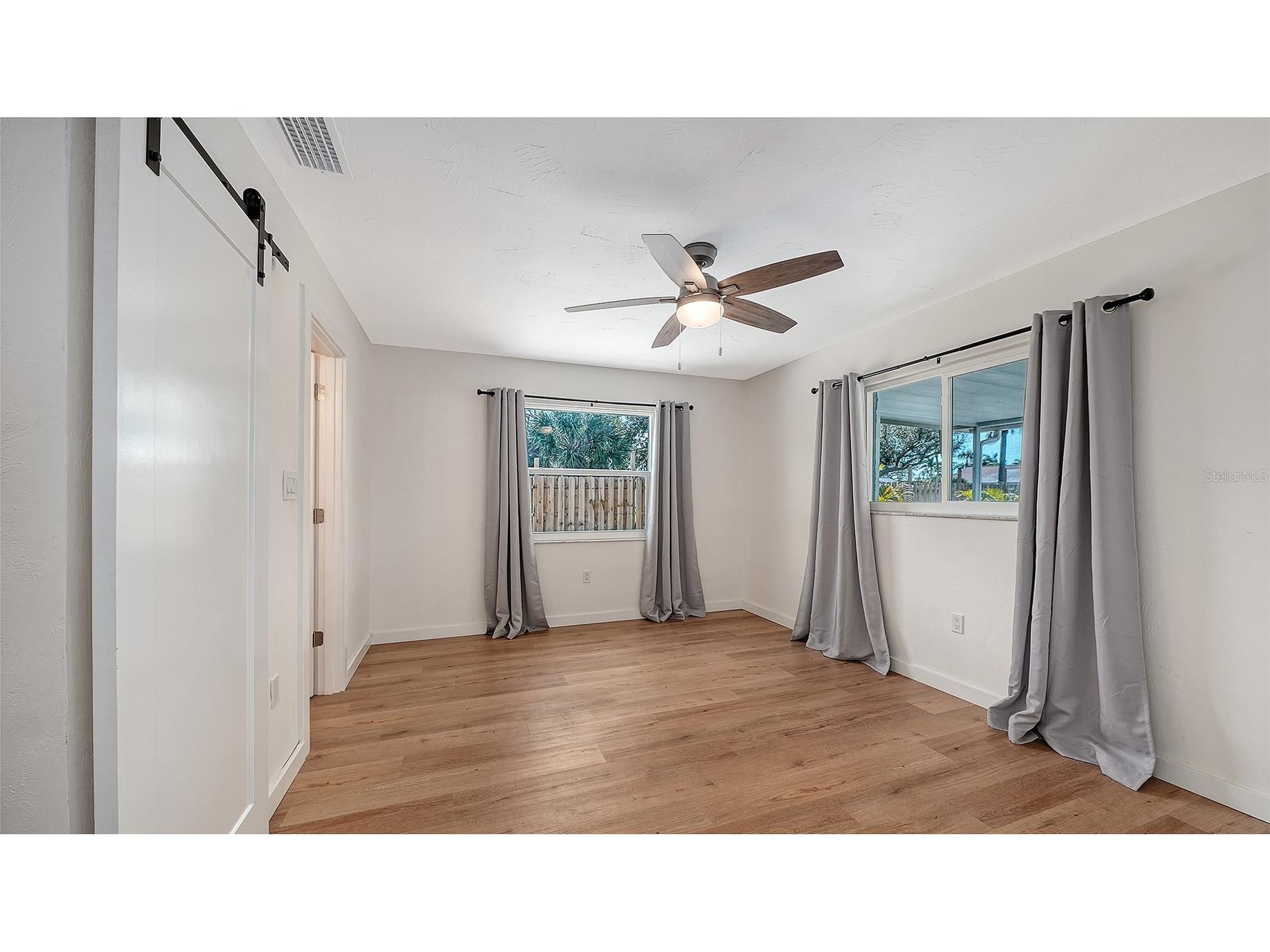 447 N Shore Drive Osprey FL 34229 A4684009 image18