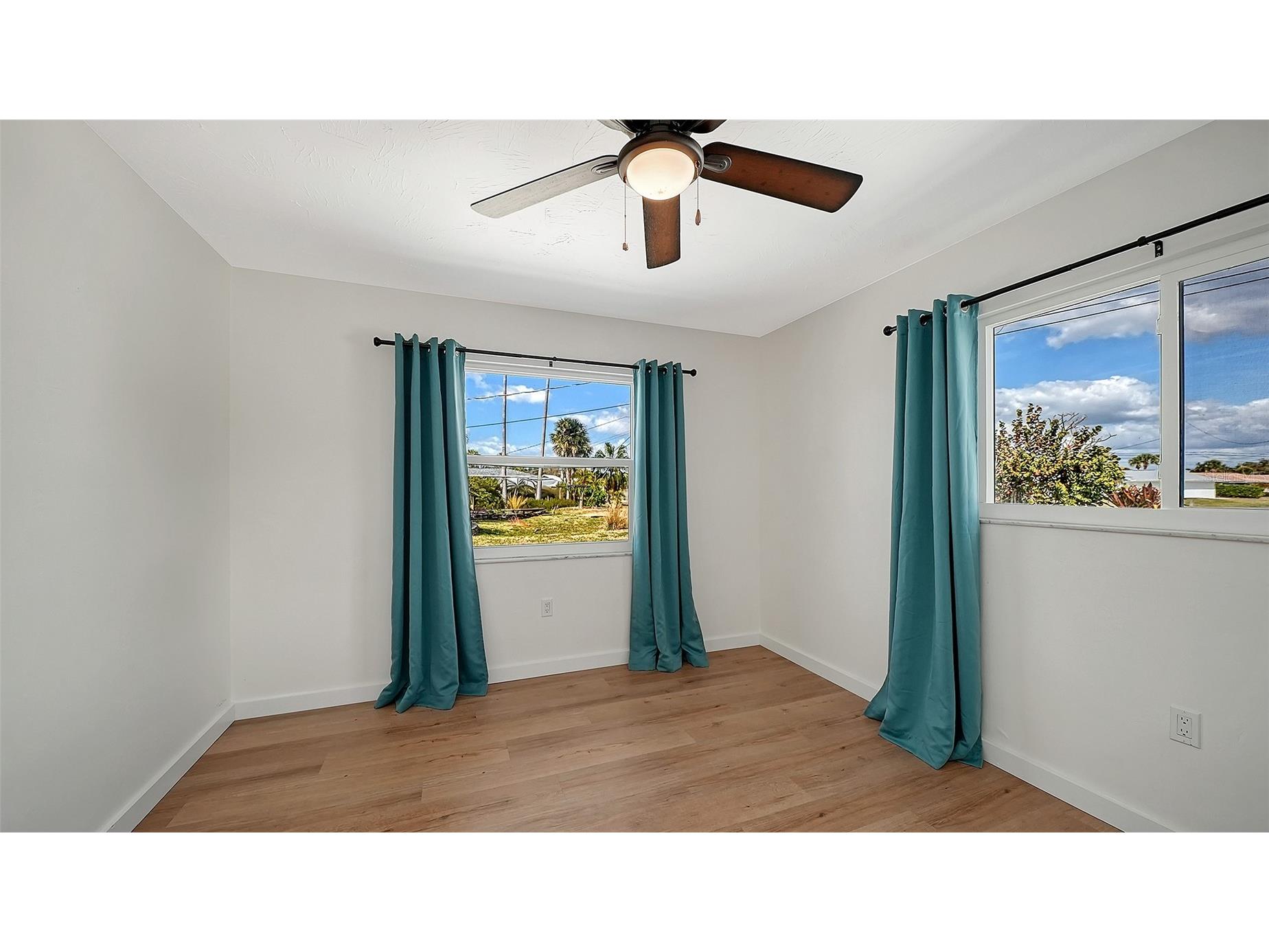 447 N Shore Drive Osprey FL 34229 A4684009 image24