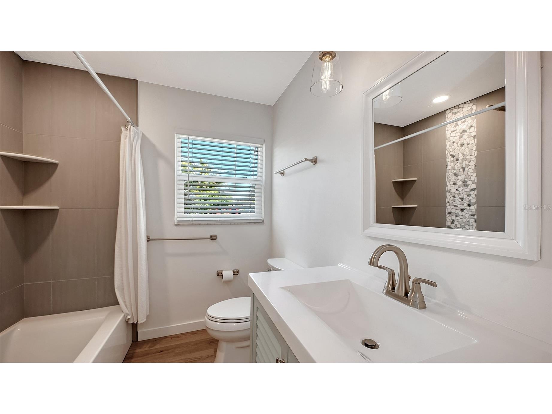 447 N Shore Drive Osprey FL 34229 A4684009 image26