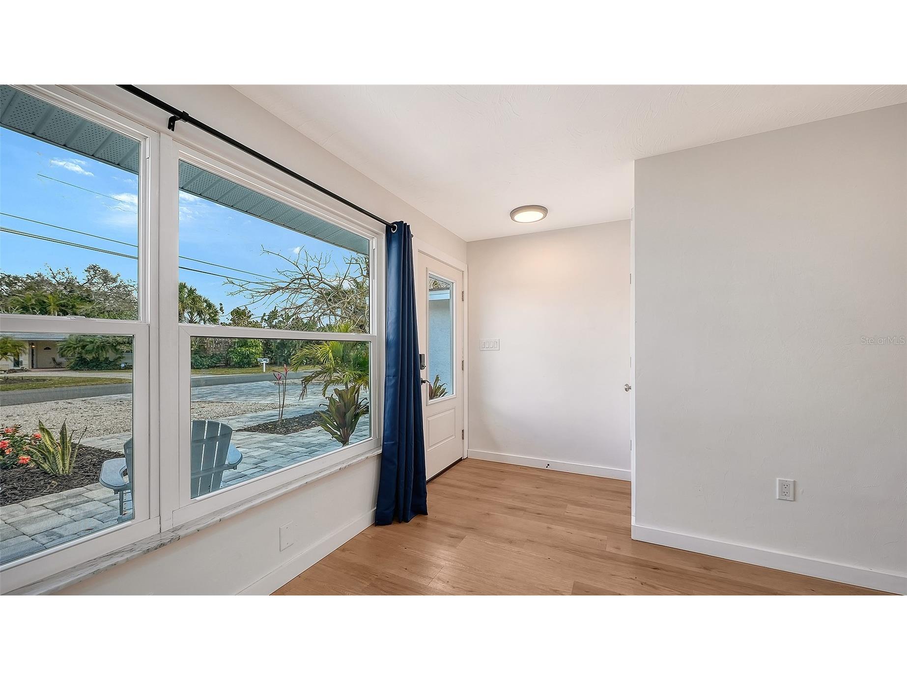 447 N Shore Drive Osprey FL 34229 A4684009 image4