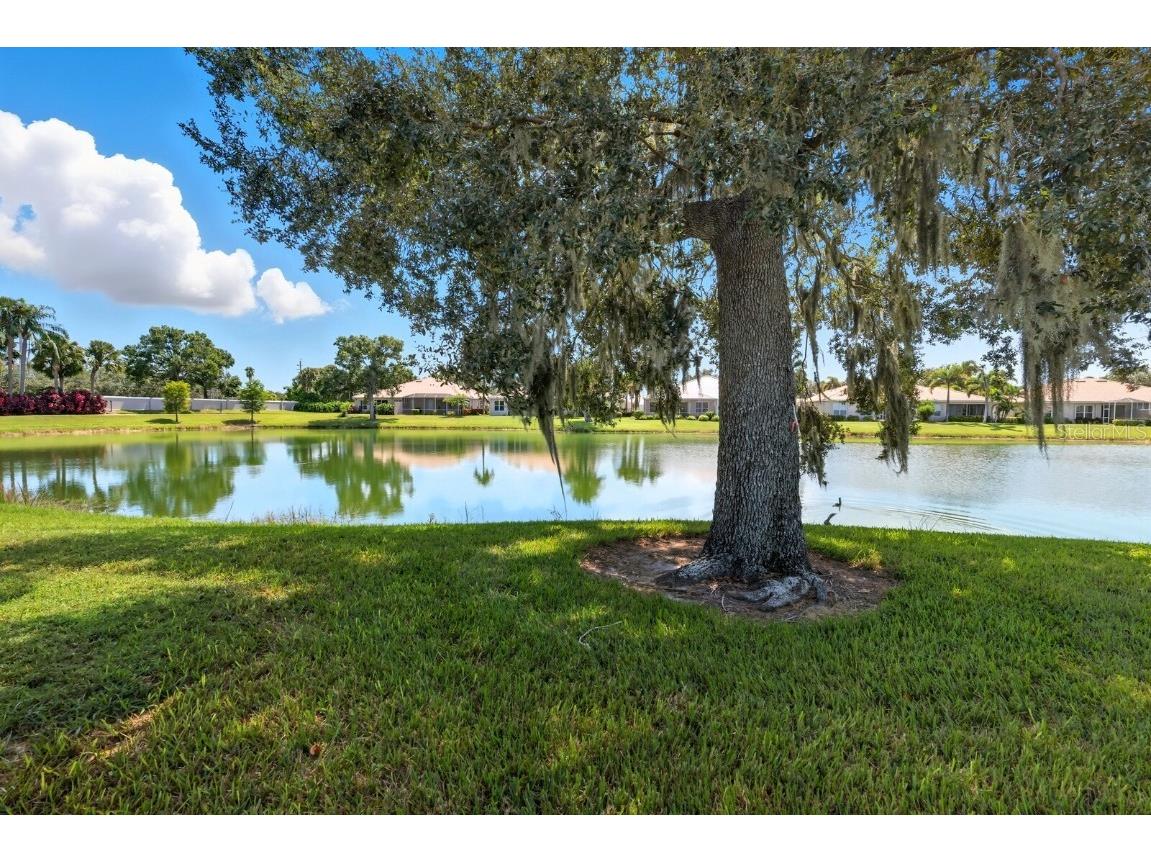 4470 Kariba Lake Terrace Sarasota FL 34243 A4665968 image1