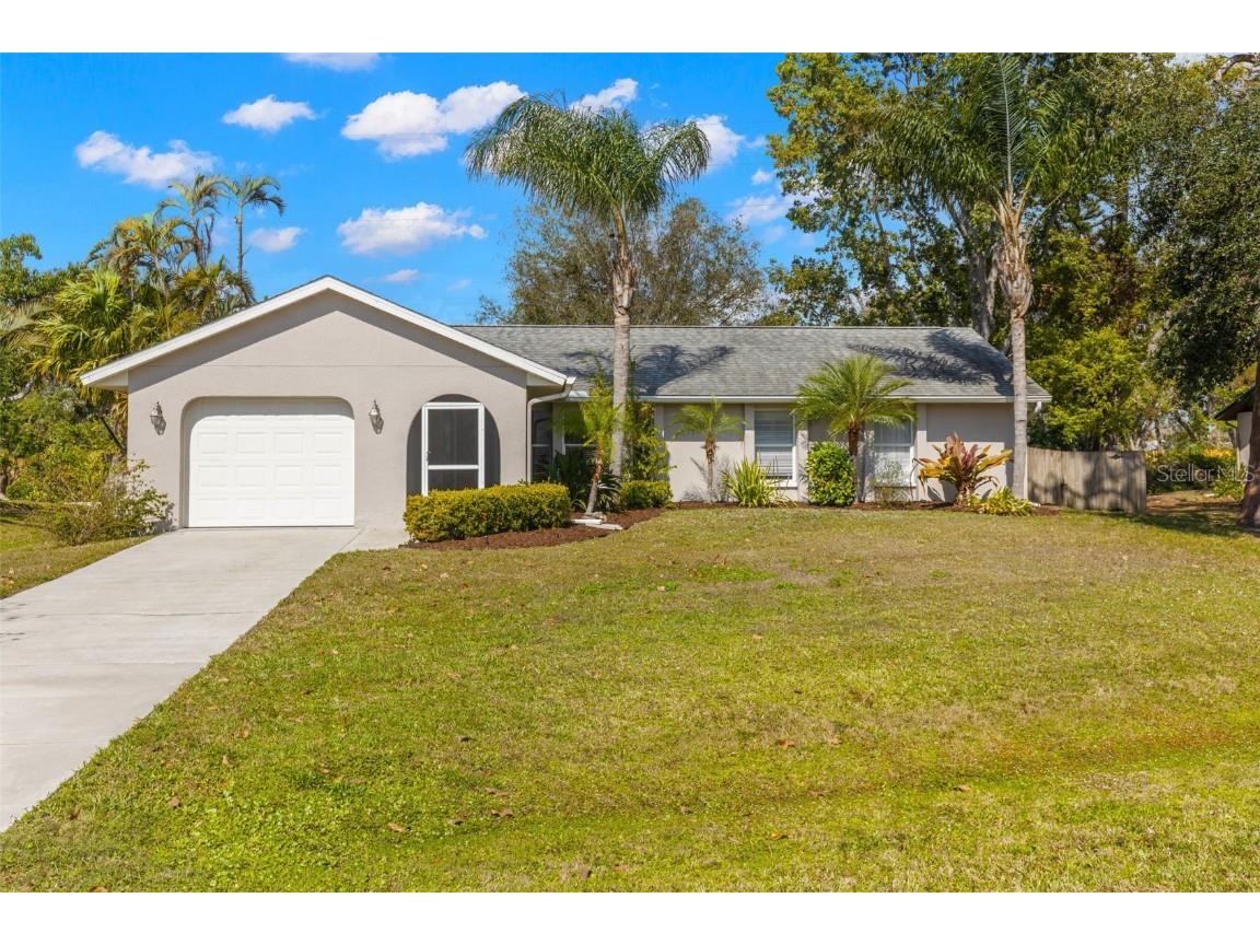 4470 Meadow Creek Circle Sarasota FL 34233 TB8352492 image1