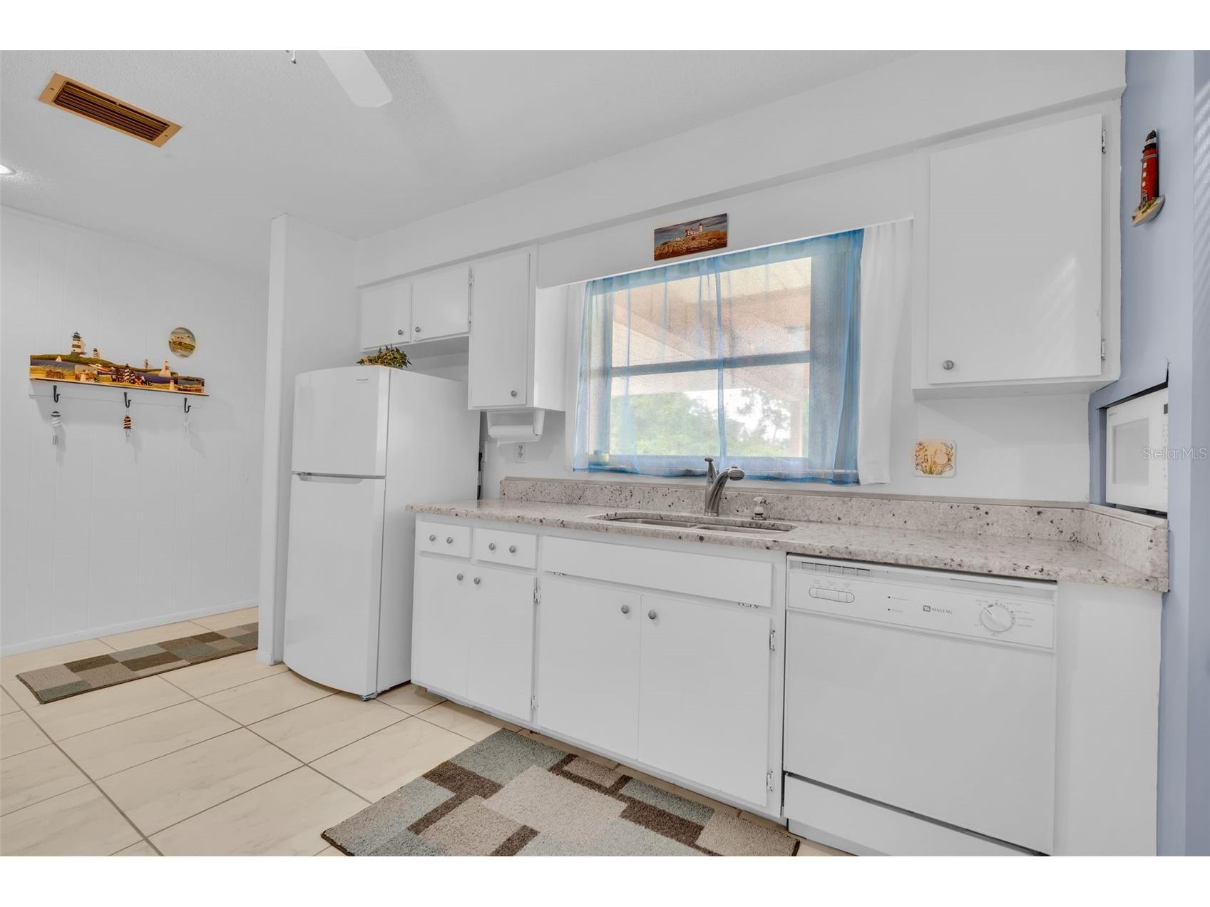 4470 Narraganset Trail #90A Sarasota FL 34233 A4696073 image12