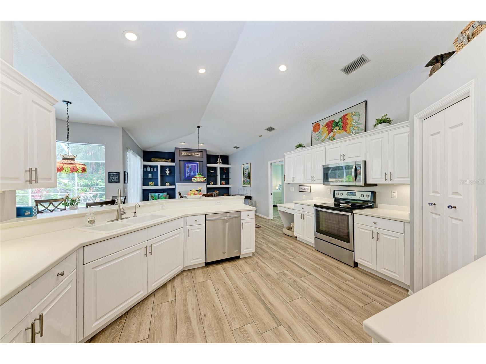 4471 Mcintosh Lake Avenue Sarasota FL 34233 A4695012 image11
