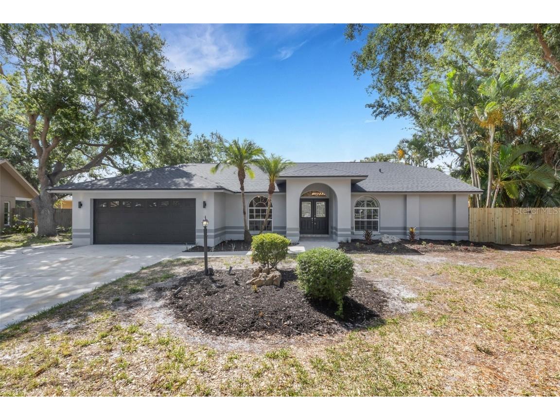 4473 Diamond Circle S Sarasota FL 34233 A4654433 image1