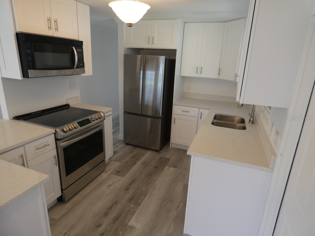 4479 Tucker Square New Port Richey FL 34652 W7877825 image8