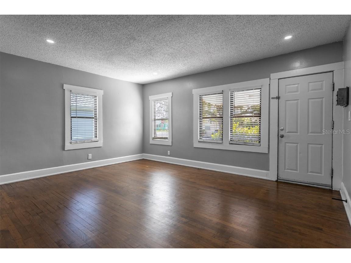 448 24th Street N Saint Petersburg FL 33713 TB8439550 image5