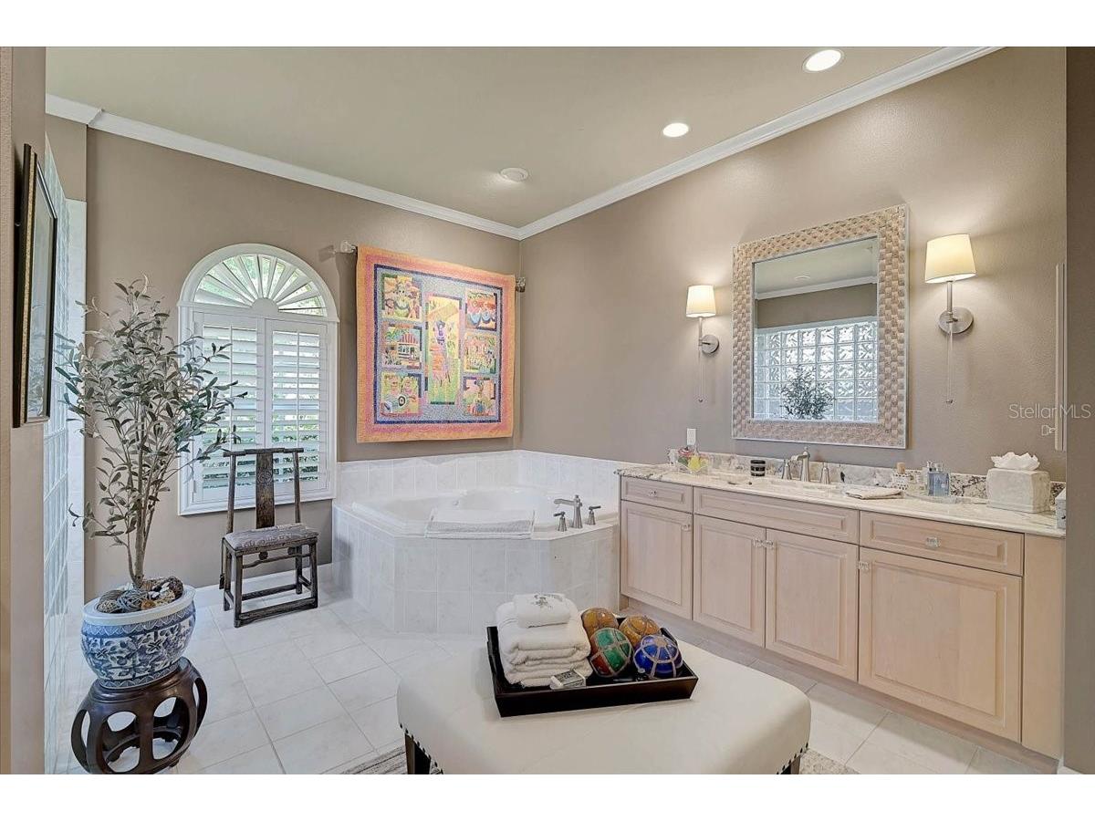 448 E Macewen Drive Osprey FL 34229 A4687195 image26