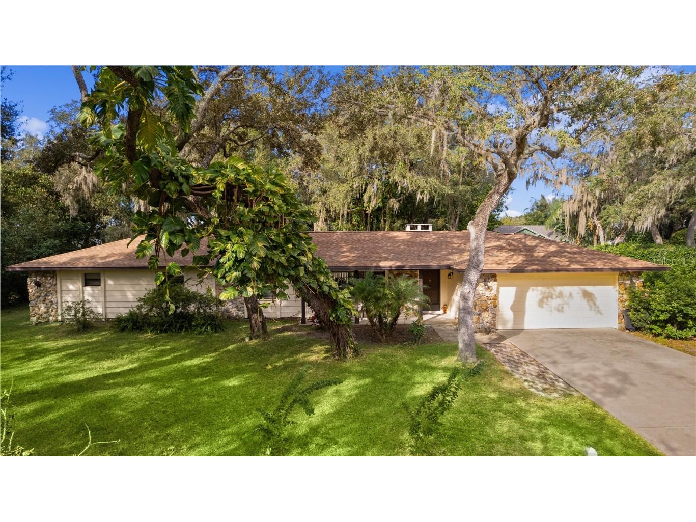 448 Laura Lane Mount Dora FL 32757 A4626274 image1