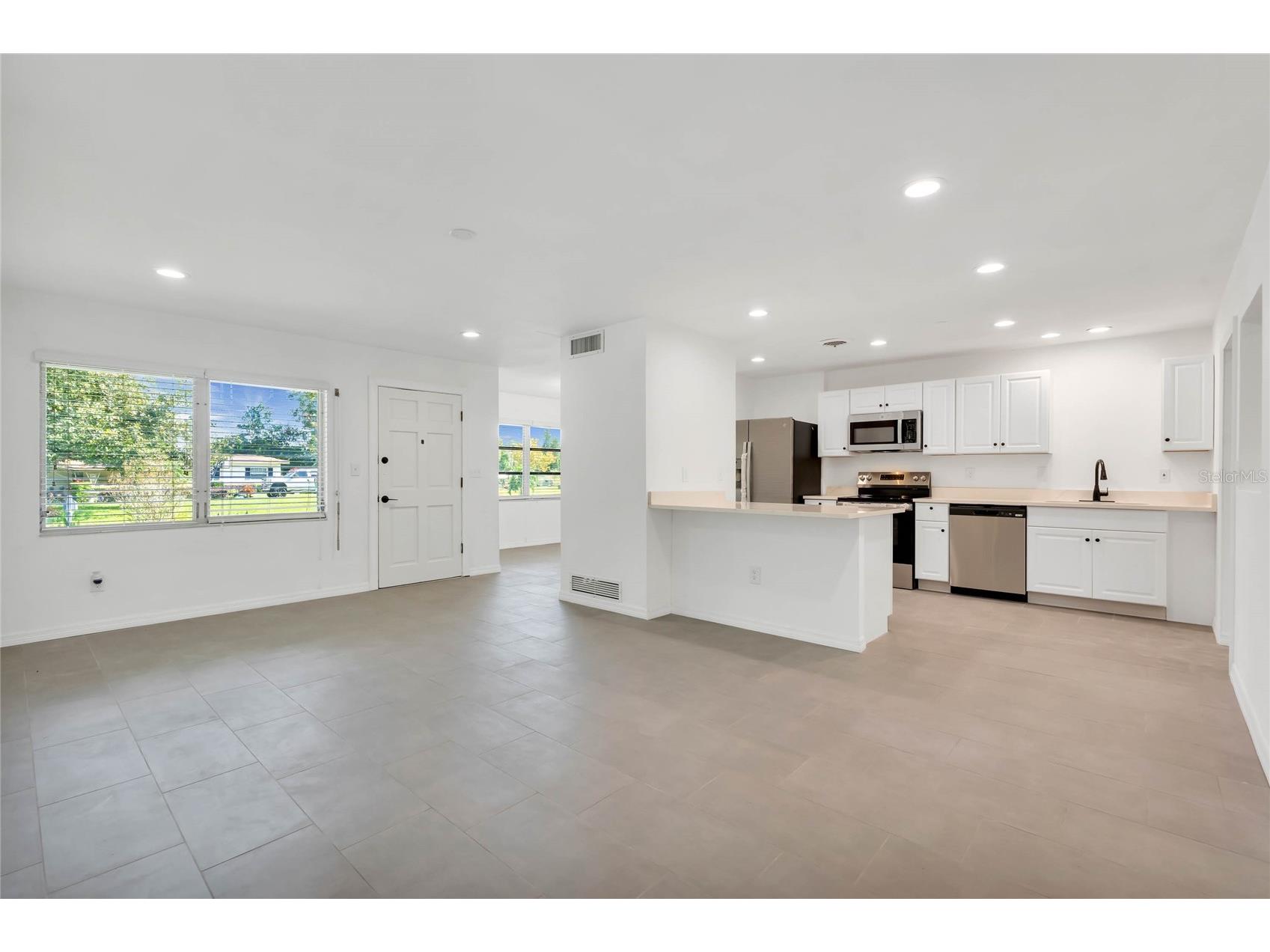 448 Ridge Drive Sanford FL 32773 O6410621 image2