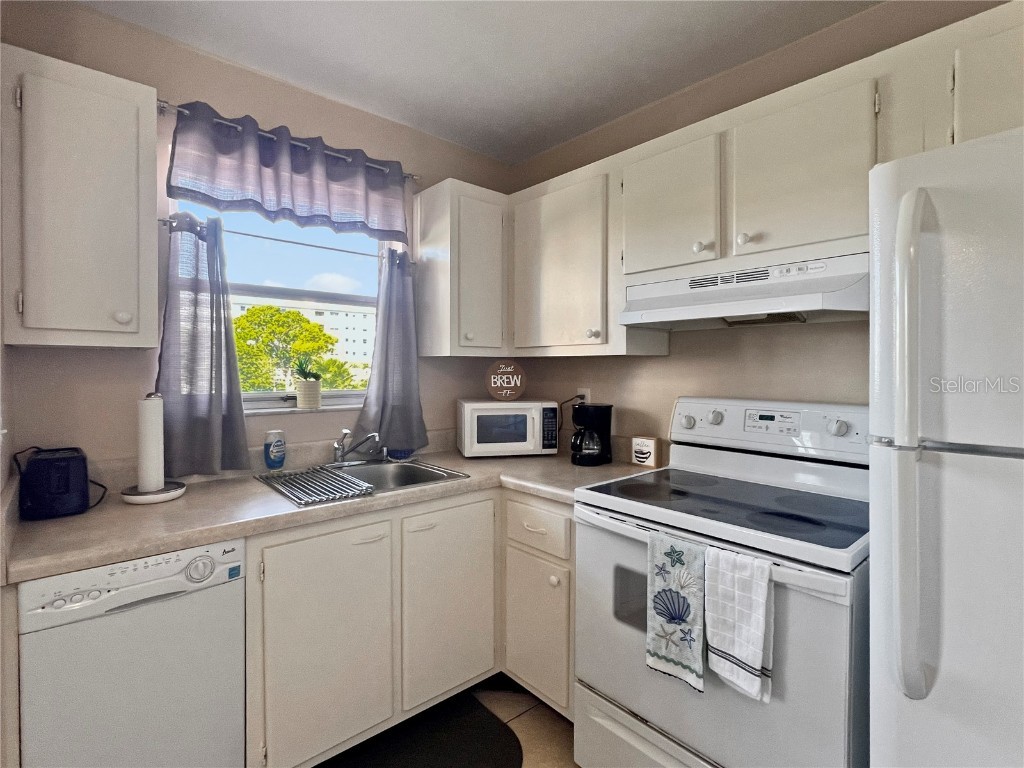 4480 Ironwood Circle #217A Bradenton FL 34209 A4668737 image10