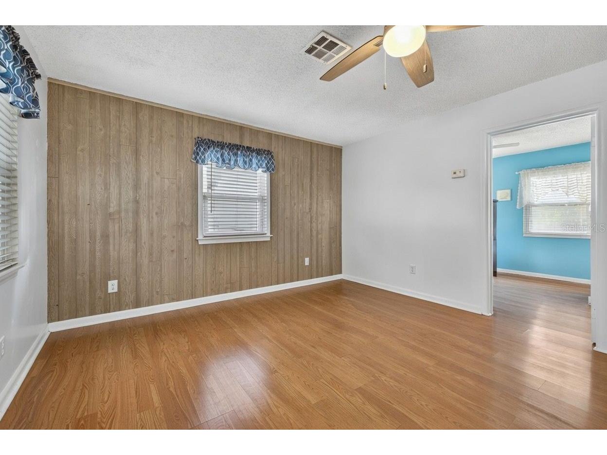 4480 Newark Street N Saint Petersburg FL 33714 TB8475156 image4