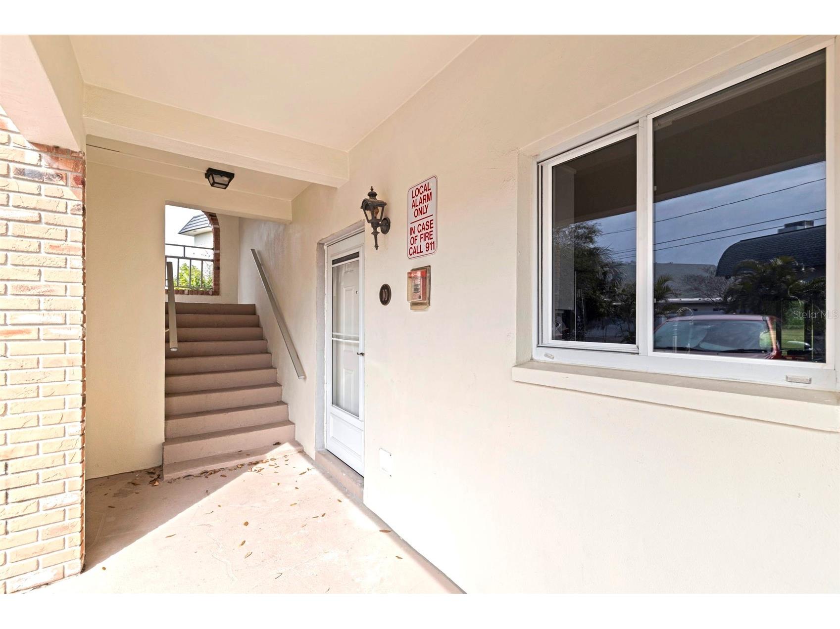 4480 Overlook Drive NE #10 Saint Petersburg FL 33703 TB8480113 image2