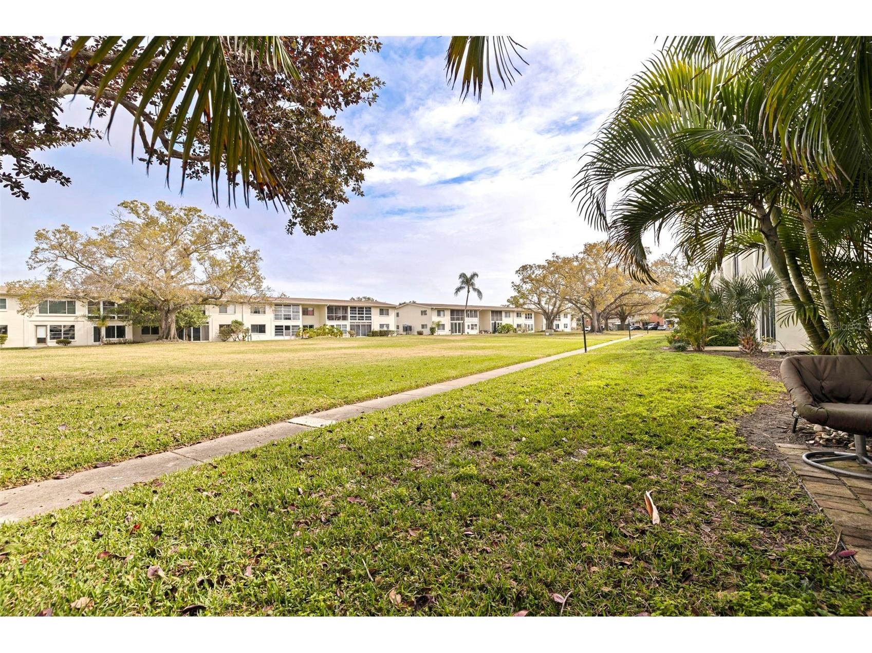 4480 Overlook Drive NE #10 Saint Petersburg FL 33703 TB8480113 image24
