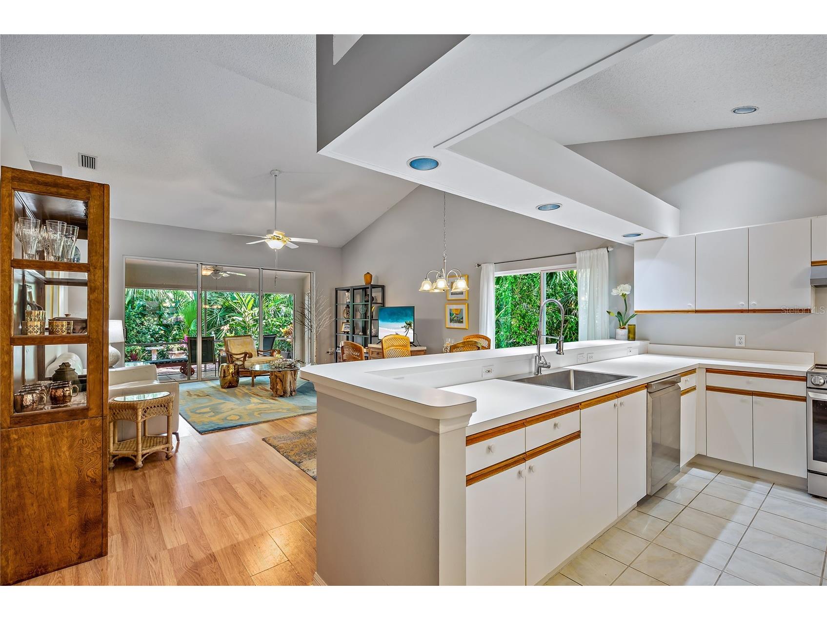 4481 Ascot Circle N Sarasota FL 34235 A4662740 image4
