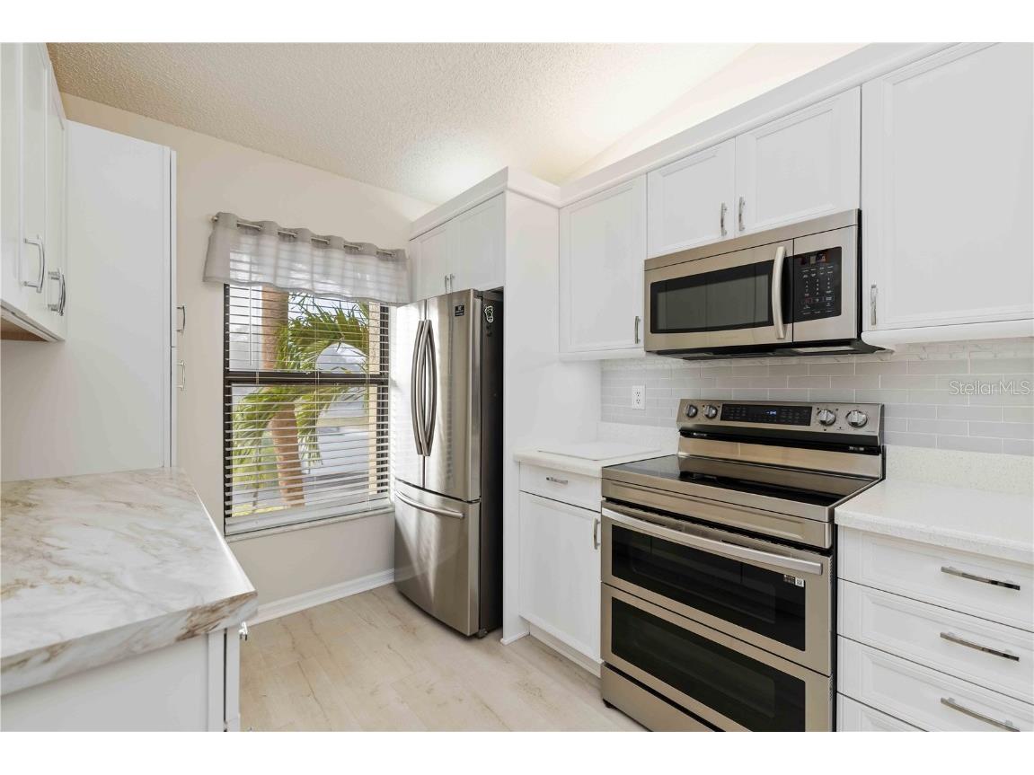 4482 Weybridge #62 Sarasota FL 34235 A4676717 image14