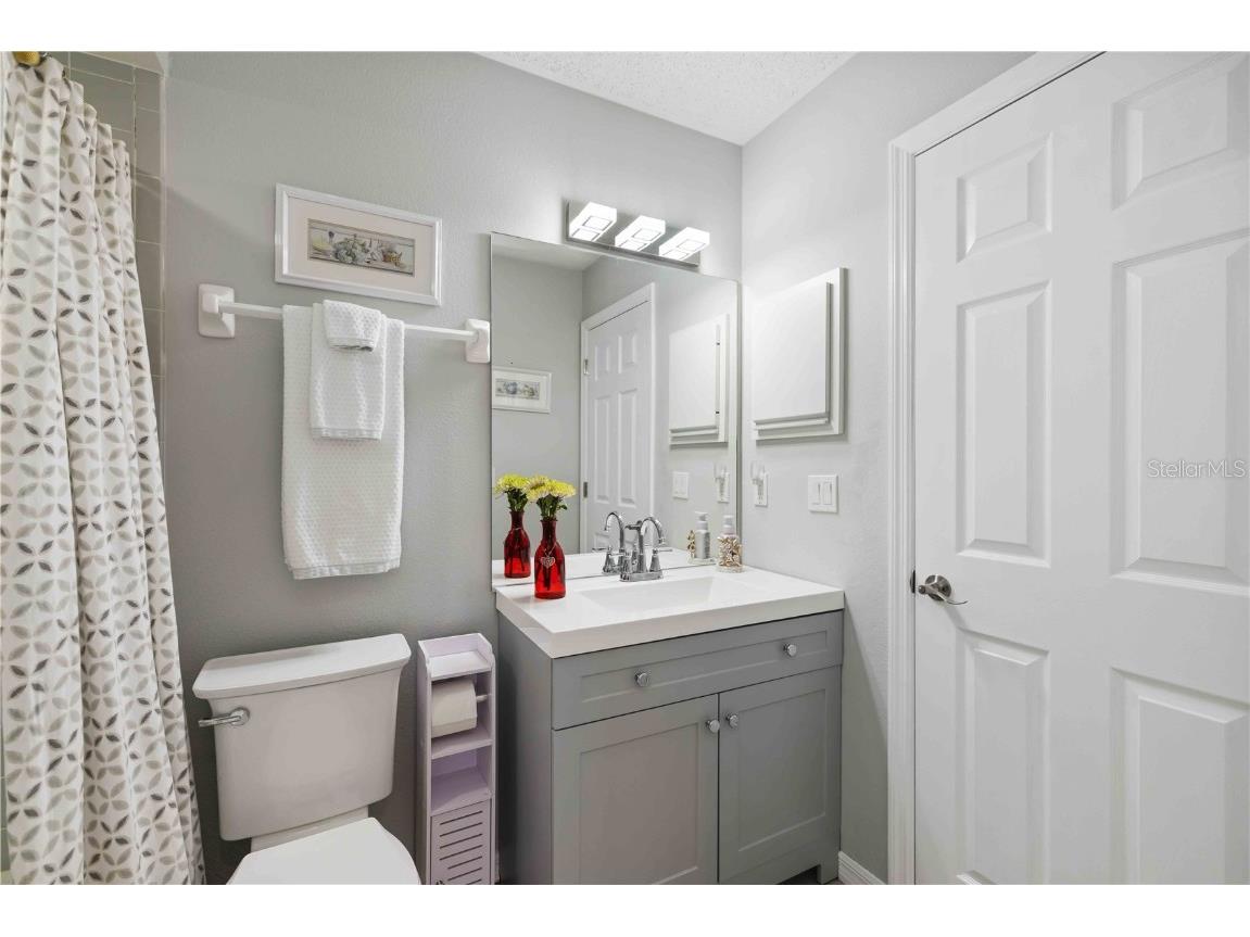 4482 Weybridge #62 Sarasota FL 34235 A4676717 image17