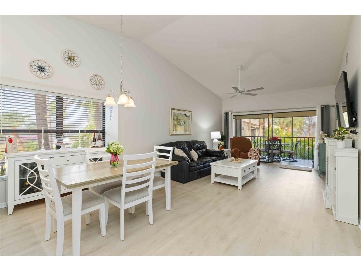 4482 Weybridge #62 Sarasota FL 34235 A4676717 image8