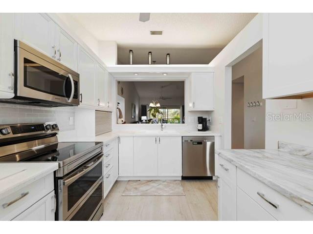 4482 Weybridge #62 Sarasota FL 34235 A4693405 image16