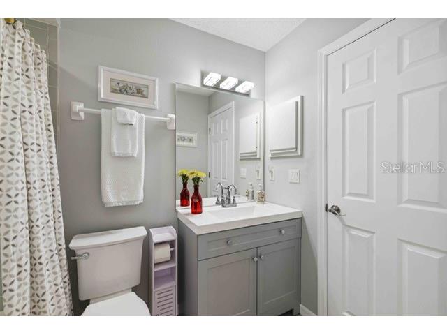 4482 Weybridge #62 Sarasota FL 34235 A4693405 image17