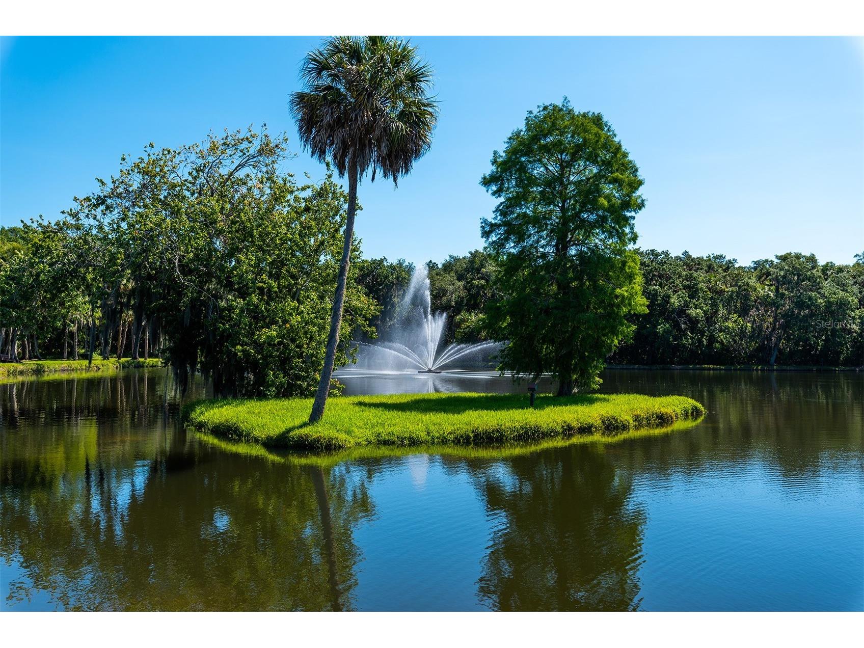 4482 Weybridge #62 Sarasota FL 34235 A4693405 image32