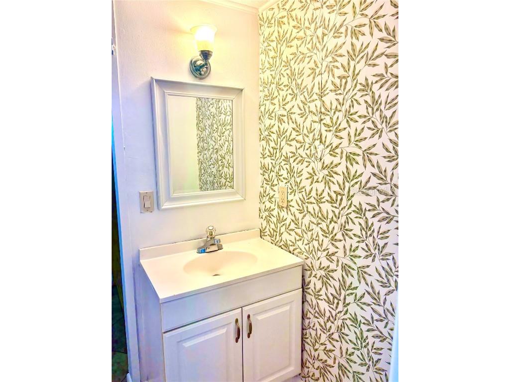 4485 49th Avenue N Saint Petersburg FL 33714 TB8373303 image18