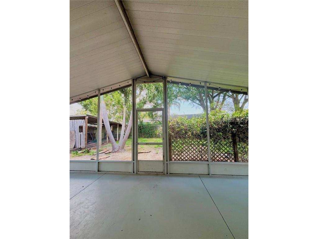 4485 49th Avenue N Saint Petersburg FL 33714 TB8373303 image24