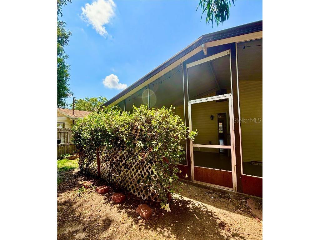 4485 49th Avenue N Saint Petersburg FL 33714 TB8373303 image28