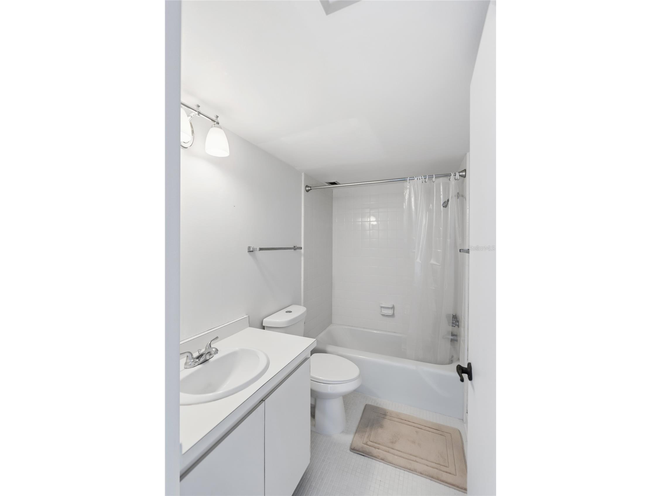 4485 Gulf Of Mexico Drive #402 Longboat Key FL 34228 A4675789 image53