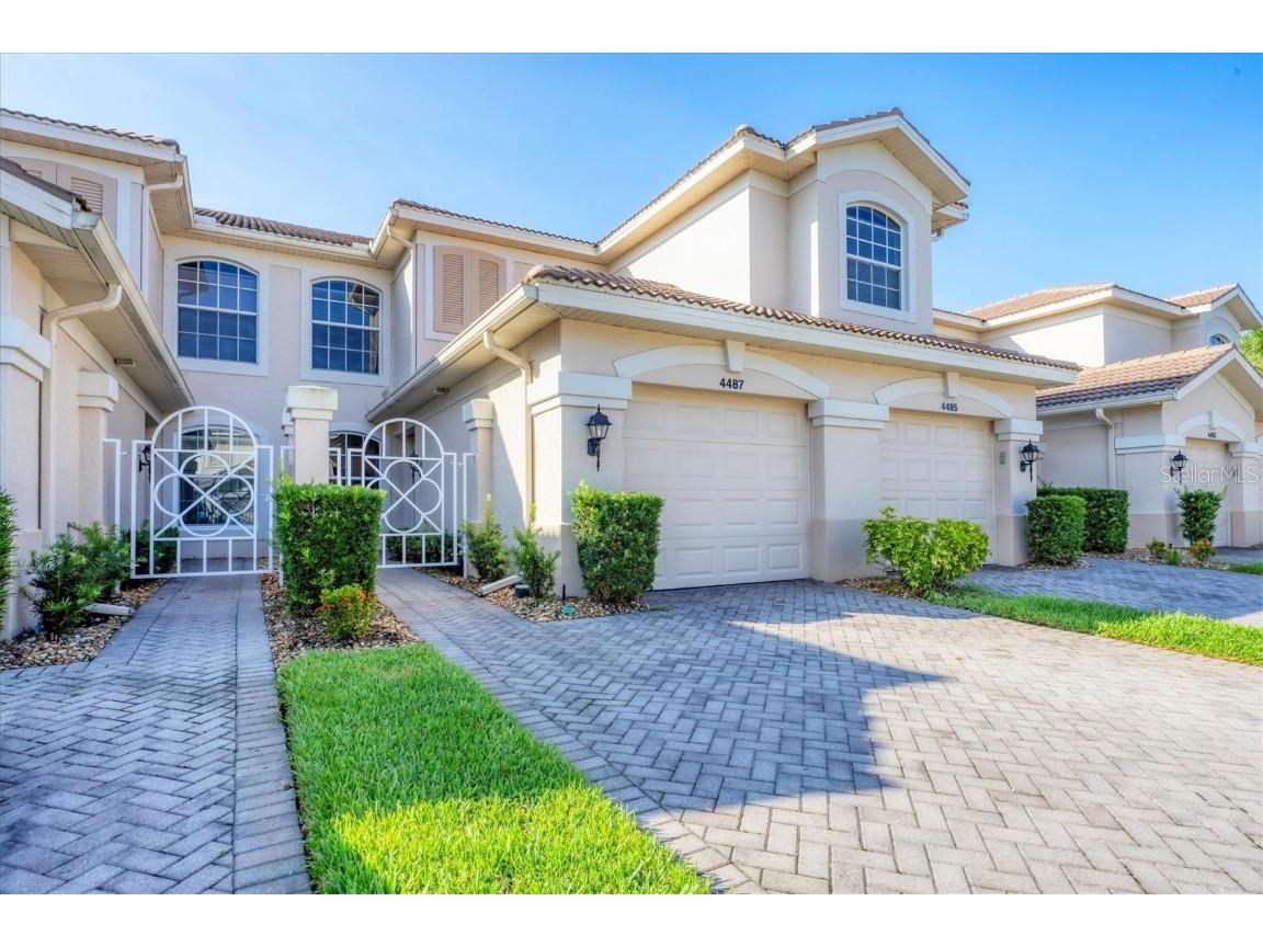 4487 Cinnamon Drive #2604 Sarasota FL 34238 A4655021 image1